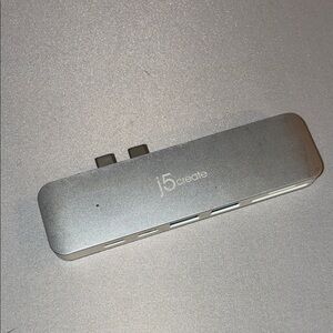 j5create Silver USB Hub